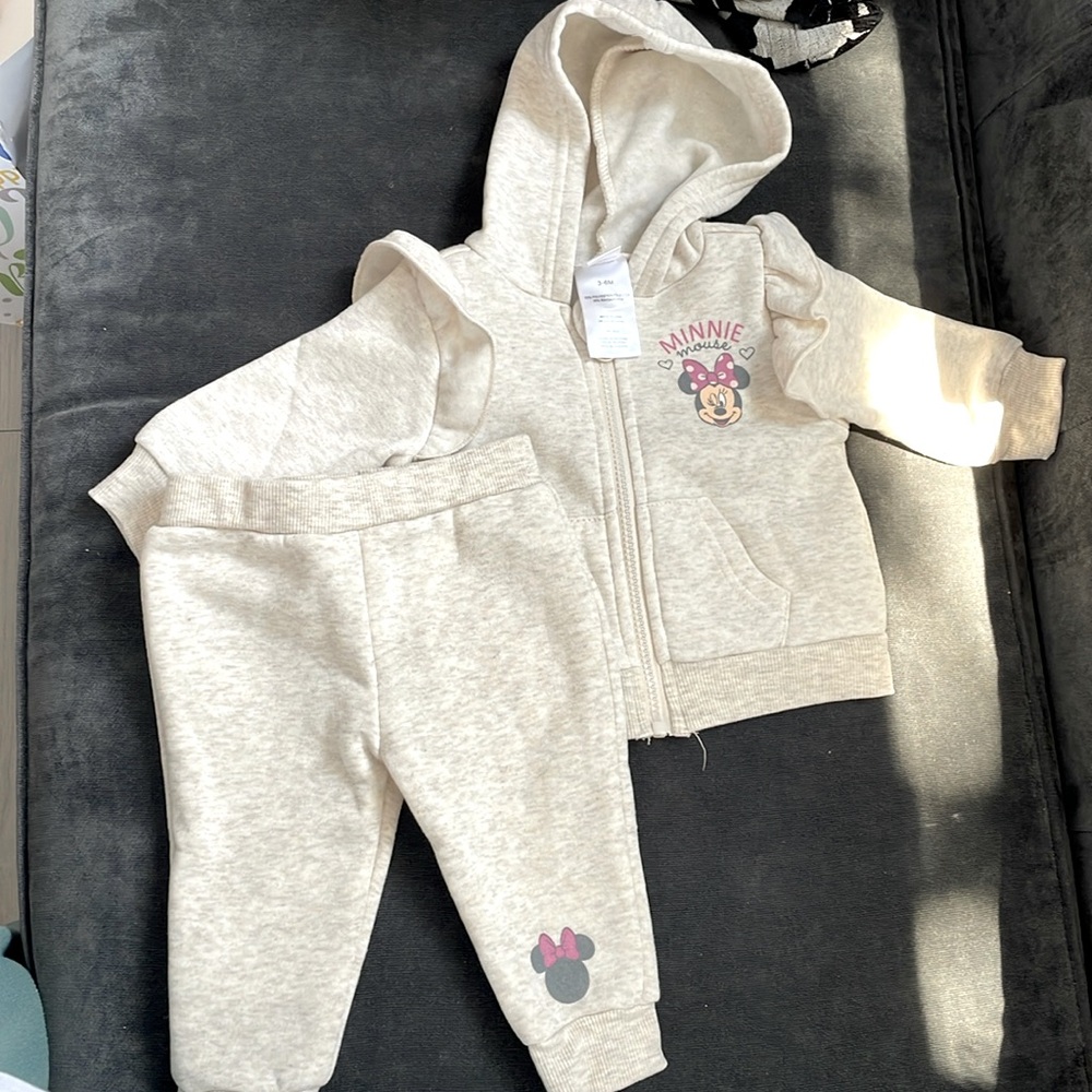 Minnie Mouse matching set